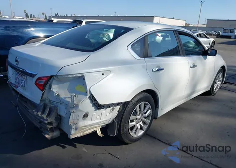 2016 Nissan Altima 2.5/2.5 S/2.5 Sl/2.5 Sr/2.5 Sv z USA, uszkodzony, nr VIN 1N4AL3AP5GN369481